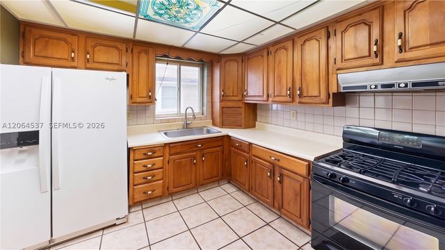 15122 SW 297th Ter, Homestead, FL 33033