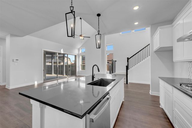 3738 Long Stem Street, Grand Prairie, TX 76084