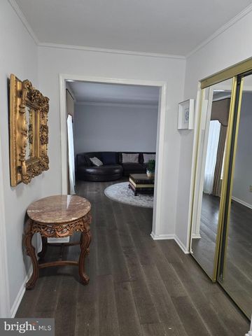 16 JONATHAN DR, Newark, DE 19702