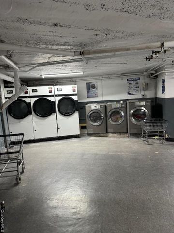 2922 Barnes Ave 3A, Bronx, NY 10467