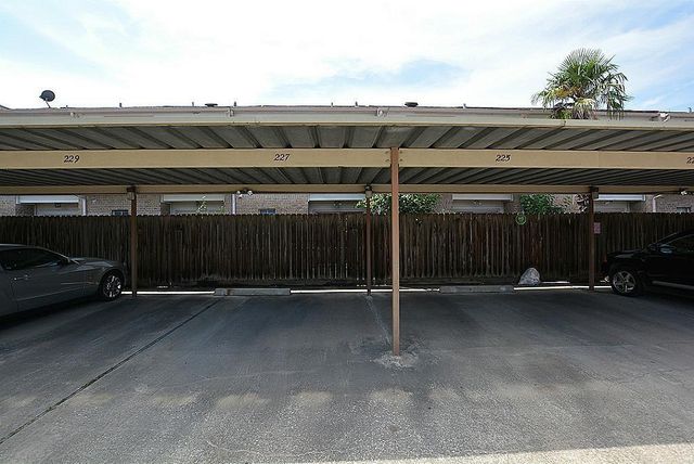 2626 North Boulevard 18, Houston, TX 77098
