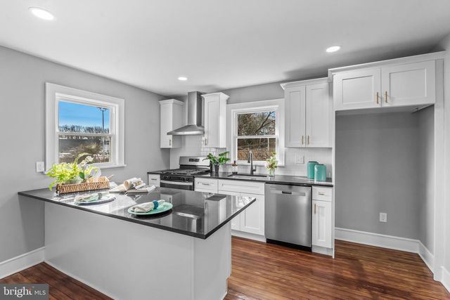 2 MCPHELIN AVE, Cherry Hill, NJ 08034