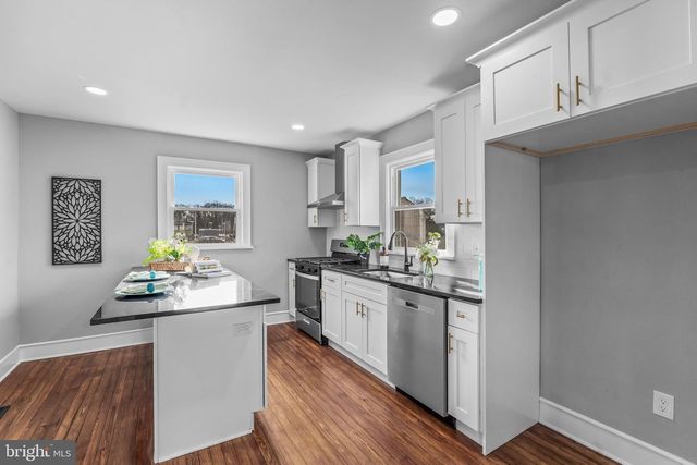 2 MCPHELIN AVE, Cherry Hill, NJ 08034