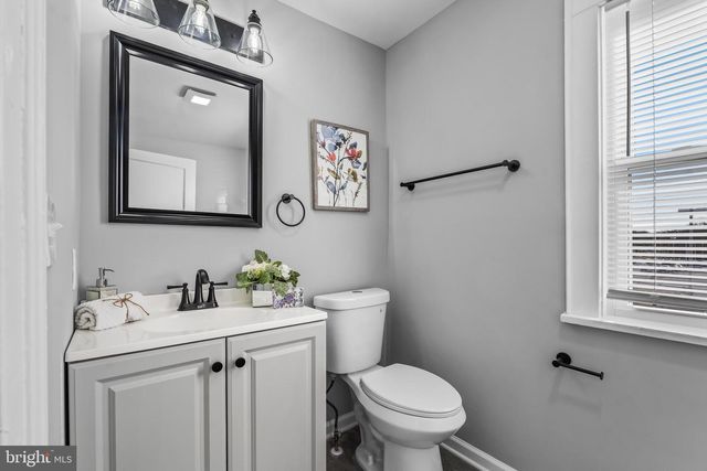 2 MCPHELIN AVE, Cherry Hill, NJ 08034