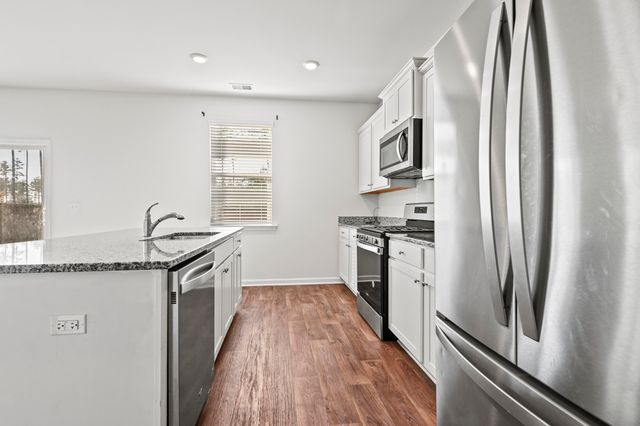 413 Zenith Boulevard, Summerville, SC 29486