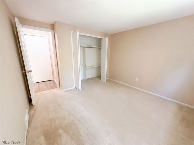 33170 Ledge Hill Drive, Solon, OH 44139
