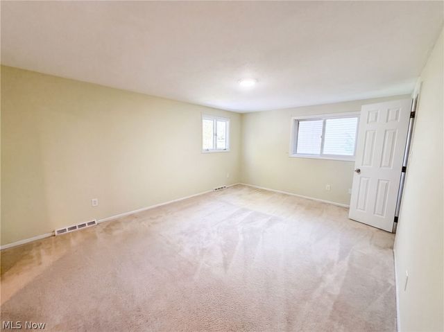 33170 Ledge Hill Drive, Solon, OH 44139