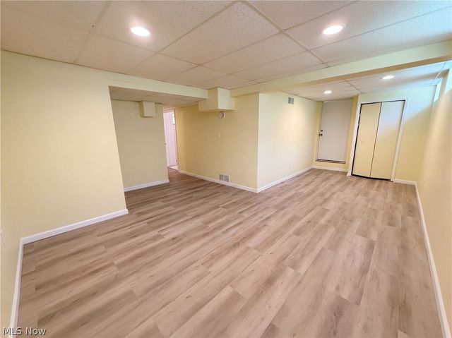 33170 Ledge Hill Drive, Solon, OH 44139