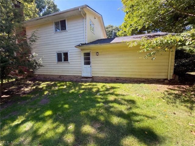 33170 Ledge Hill Drive, Solon, OH 44139
