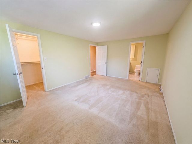 33170 Ledge Hill Drive, Solon, OH 44139