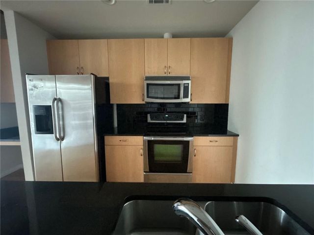400 W Peachtree Street NW 1712, Atlanta, GA 30308