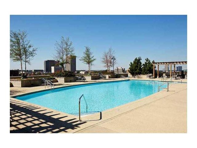 400 W Peachtree Street NW 1712, Atlanta, GA 30308