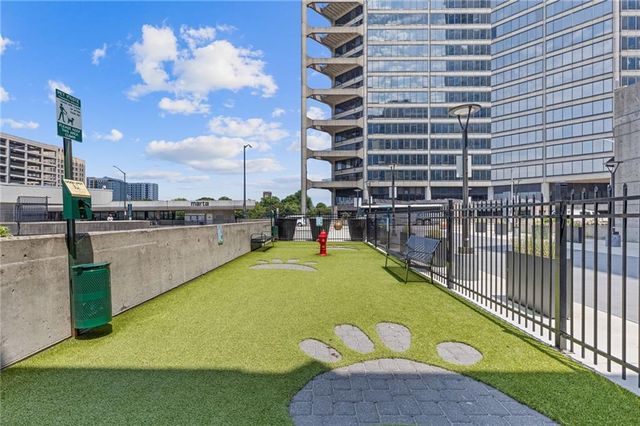 400 W Peachtree Street NW 1712, Atlanta, GA 30308
