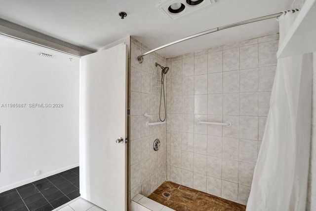4001 Hillcrest Dr 602-4 602-4, Hollywood, FL 33021