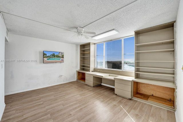 4001 Hillcrest Dr 602-4 602-4, Hollywood, FL 33021