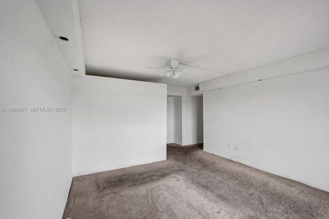 4001 Hillcrest Dr 602-4 602-4, Hollywood, FL 33021