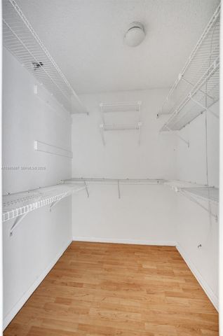 4001 Hillcrest Dr 602-4 602-4, Hollywood, FL 33021