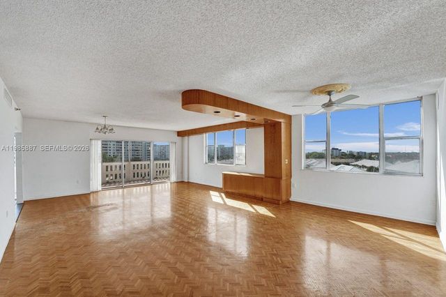 4001 Hillcrest Dr 602-4 602-4, Hollywood, FL 33021
