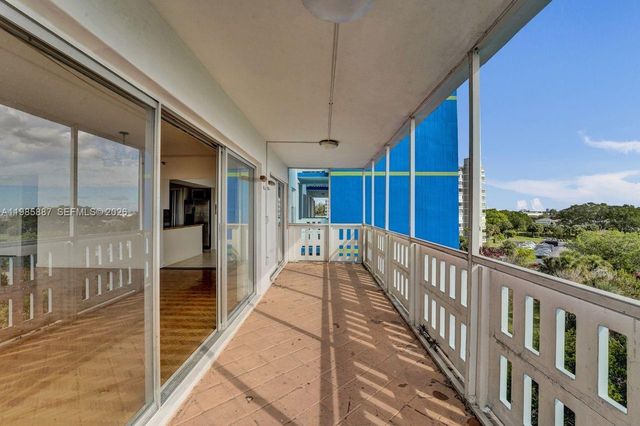 4001 Hillcrest Dr 602-4 602-4, Hollywood, FL 33021