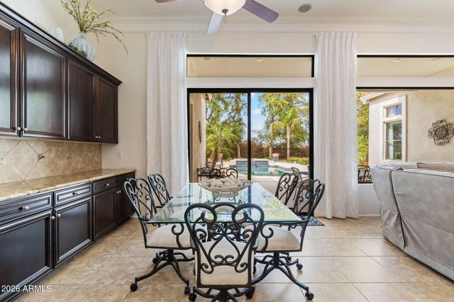 4262 E MEADOWVIEW Drive, Gilbert, AZ 85298