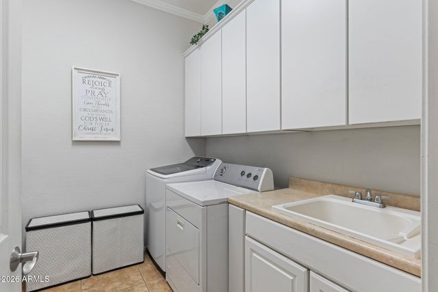 4262 E MEADOWVIEW Drive, Gilbert, AZ 85298