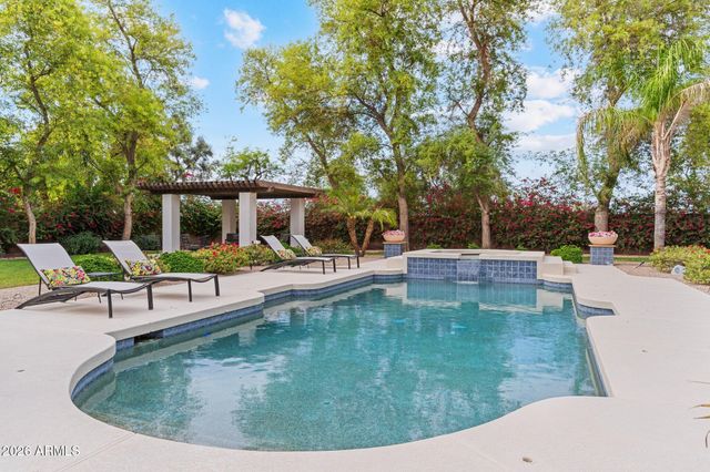 4262 E MEADOWVIEW Drive, Gilbert, AZ 85298