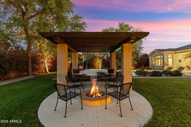 4262 E MEADOWVIEW Drive, Gilbert, AZ 85298