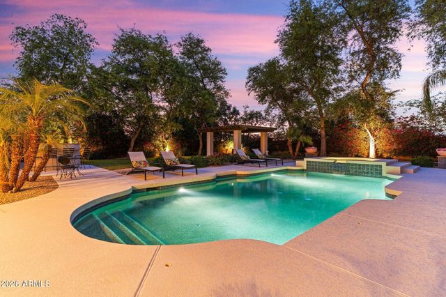 4262 E MEADOWVIEW Drive, Gilbert, AZ 85298