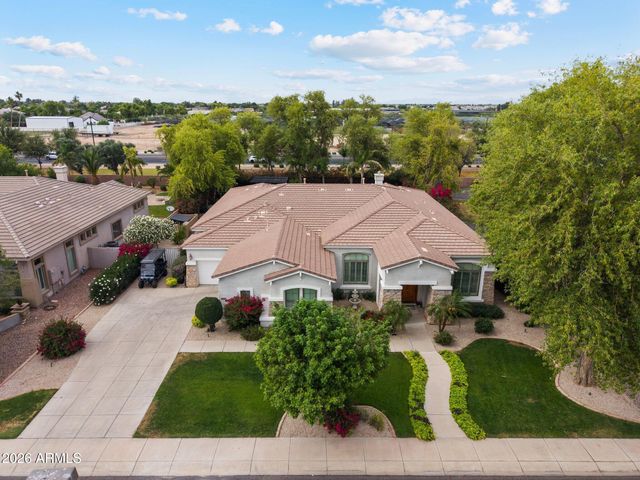 4262 E MEADOWVIEW Drive, Gilbert, AZ 85298