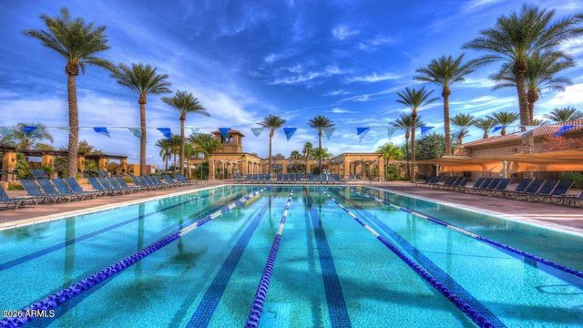 4262 E MEADOWVIEW Drive, Gilbert, AZ 85298