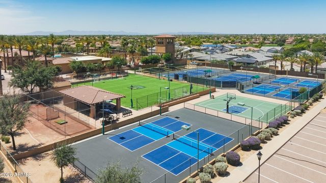 4262 E MEADOWVIEW Drive, Gilbert, AZ 85298
