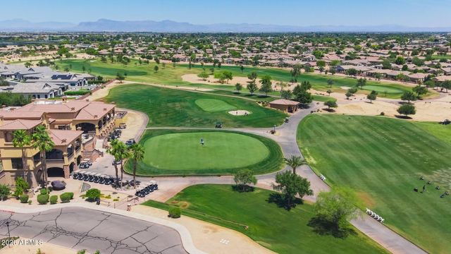 4262 E MEADOWVIEW Drive, Gilbert, AZ 85298