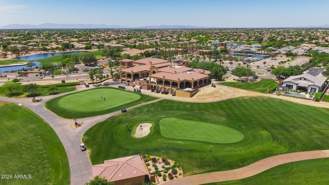 4262 E MEADOWVIEW Drive, Gilbert, AZ 85298