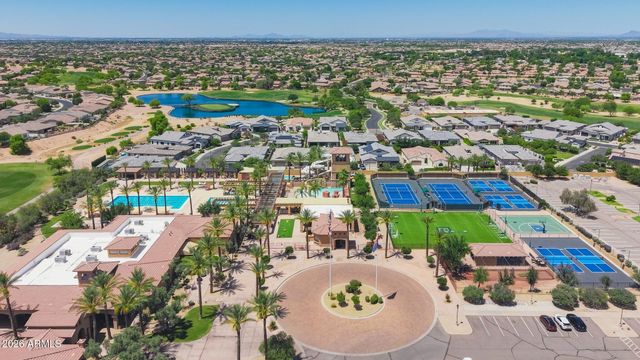 4262 E MEADOWVIEW Drive, Gilbert, AZ 85298