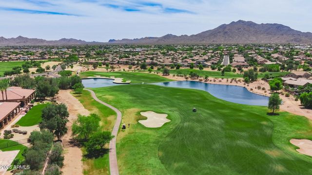 4262 E MEADOWVIEW Drive, Gilbert, AZ 85298