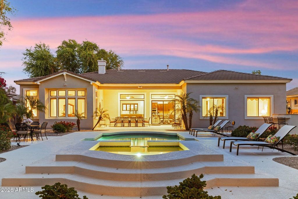4262 E MEADOWVIEW Drive, Gilbert, AZ 85298