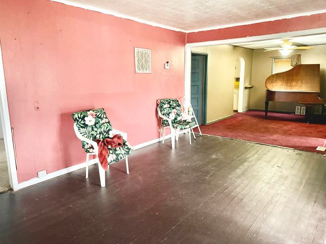 1822 W 7th Street, Muncie, IN 47302