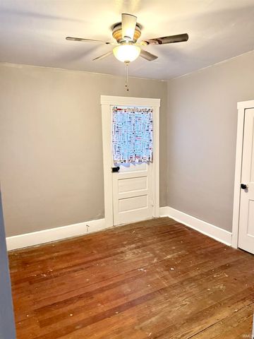 1822 W 7th Street, Muncie, IN 47302