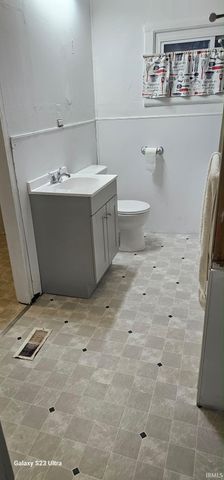 1822 W 7th Street, Muncie, IN 47302