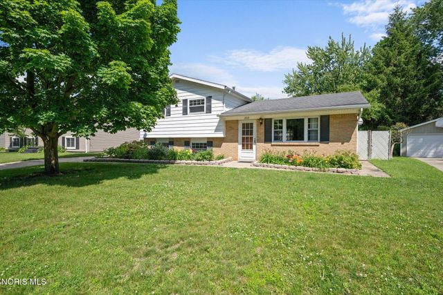 333 Danesmoor Road, Holland, OH 43528