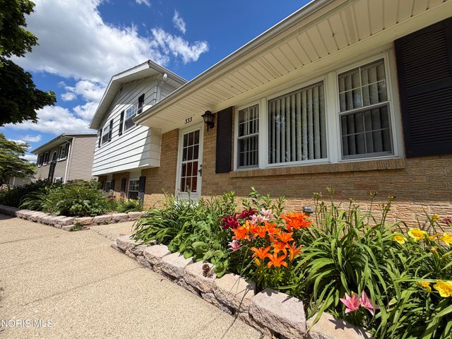 333 Danesmoor Road, Holland, OH 43528