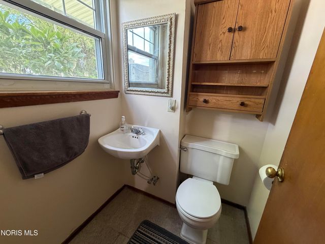 333 Danesmoor Road, Holland, OH 43528