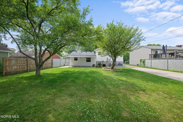333 Danesmoor Road, Holland, OH 43528