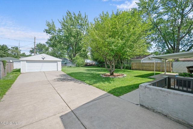 333 Danesmoor Road, Holland, OH 43528