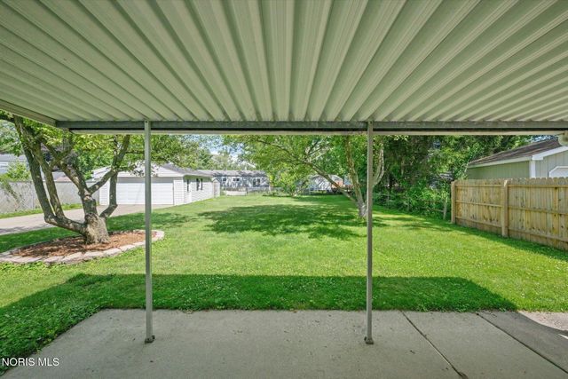 333 Danesmoor Road, Holland, OH 43528