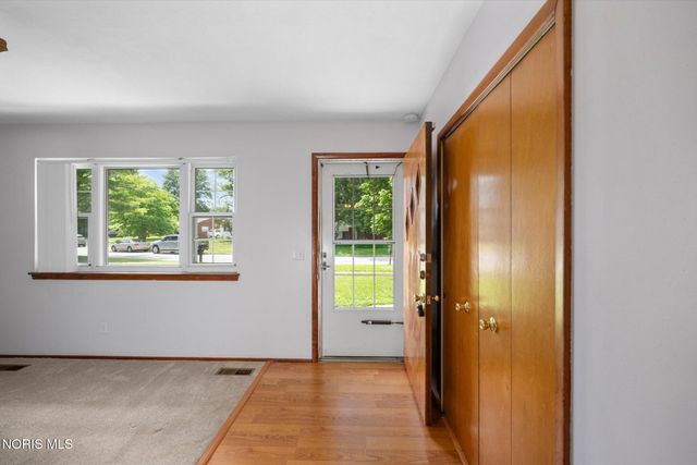 333 Danesmoor Road, Holland, OH 43528