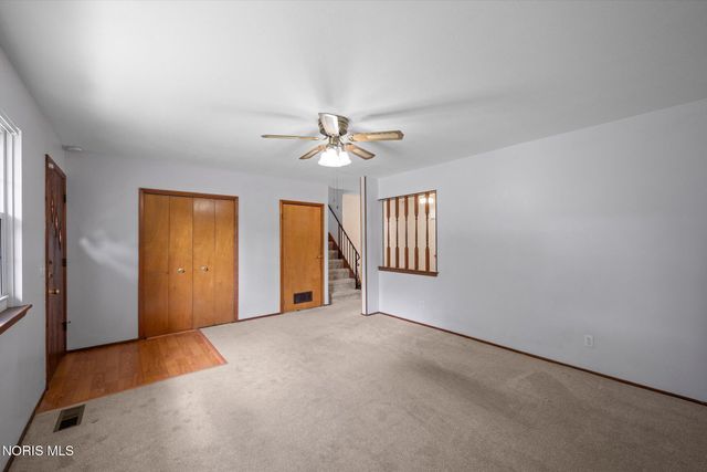 333 Danesmoor Road, Holland, OH 43528