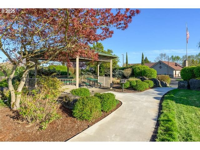 4155 Ne THREE MILE Ln 85, Mc Minnville, OR 97128