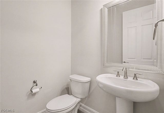 3939 Crosswater DR, North Fort Myers, FL 33917