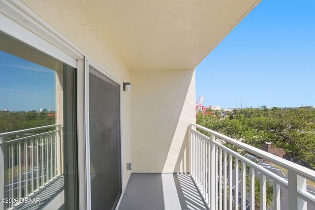 145 N Halifax Ave Apt 602, Daytona Beach, FL 32118